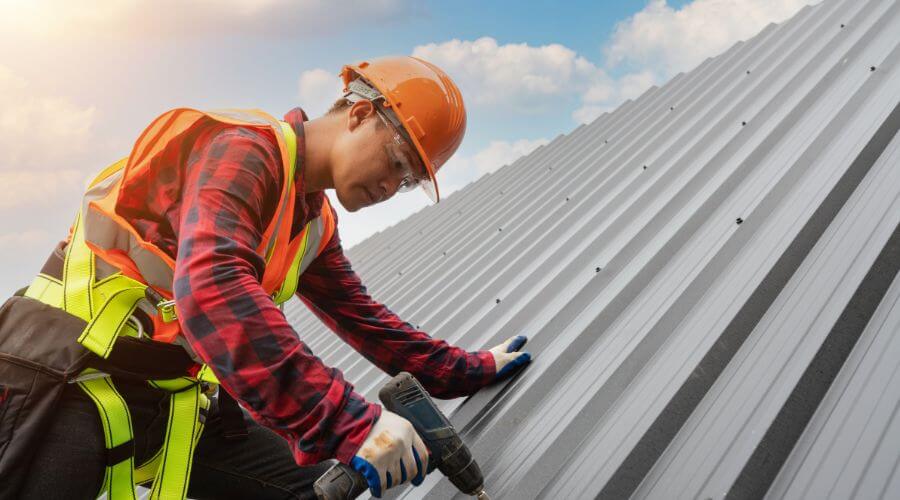 Atlas shingle installer in Alva, WY